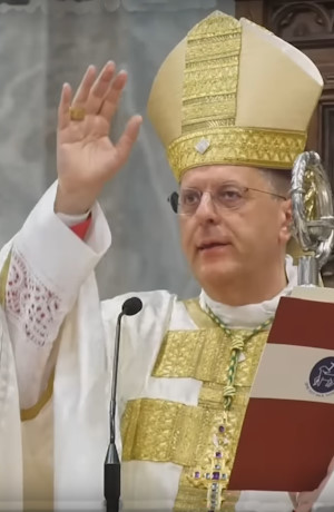 Mons. Riccardo Battocchio